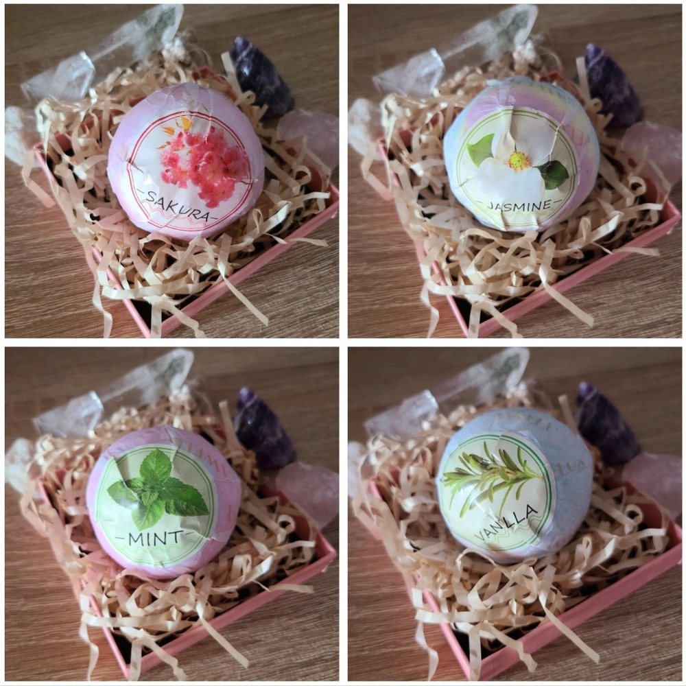 Scented bath bomb, self care accessories, bath soaks, Set Of 4 Bath Bombs